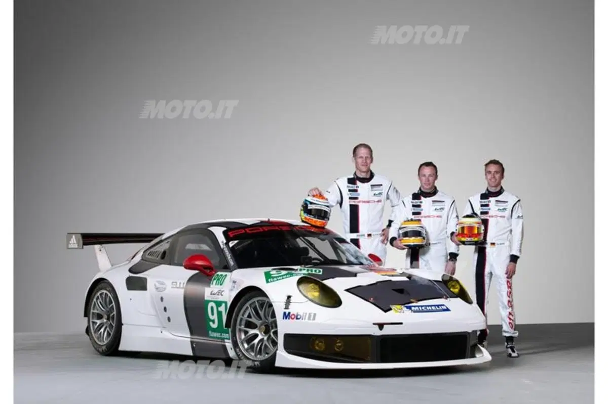 Porsche 911 RSR: ecco la vettura per la 24 Ore di Le Mans 2013 (6)