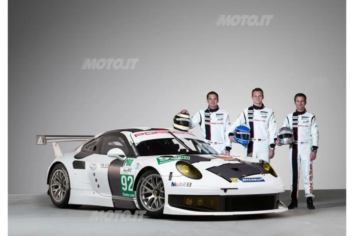 Porsche 911 RSR: ecco la vettura per la 24 Ore di Le Mans 2013 (7)