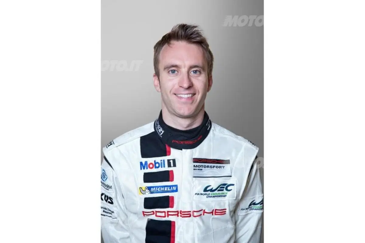Porsche 911 RSR: ecco la vettura per la 24 Ore di Le Mans 2013 (10)