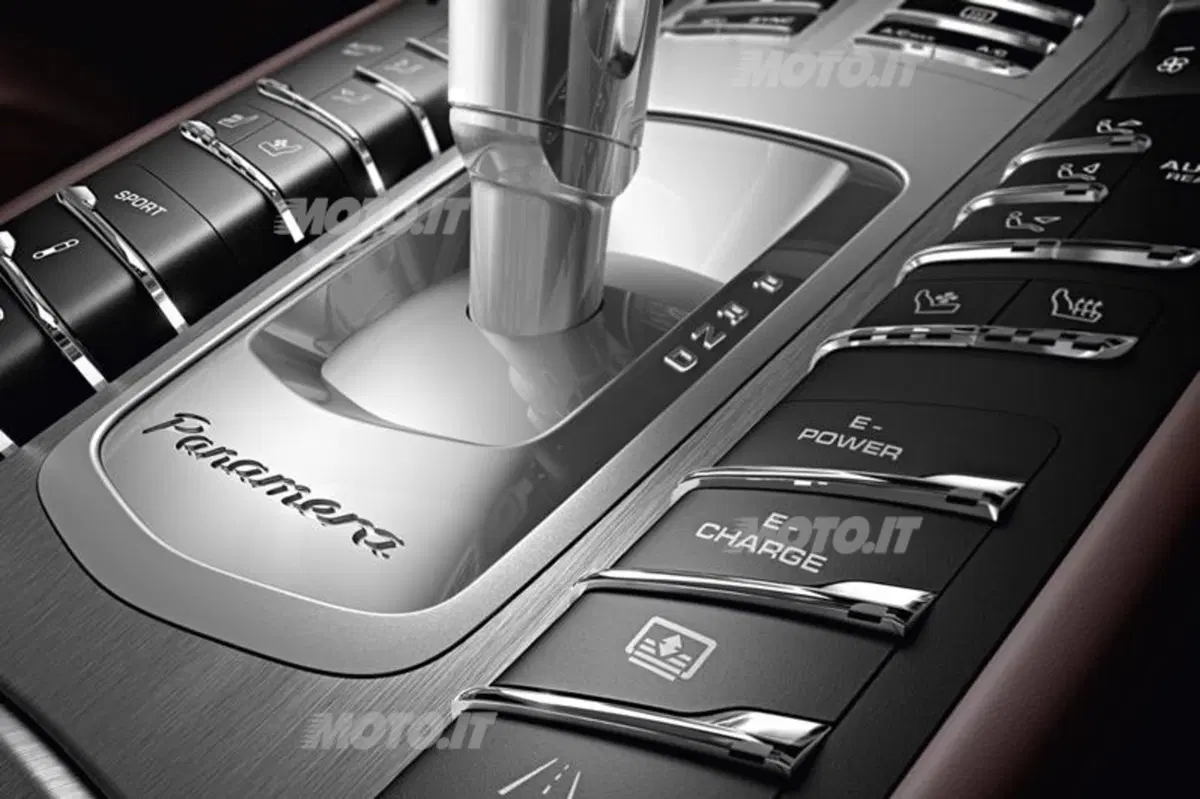 Nuova Porsche Panamera (8)