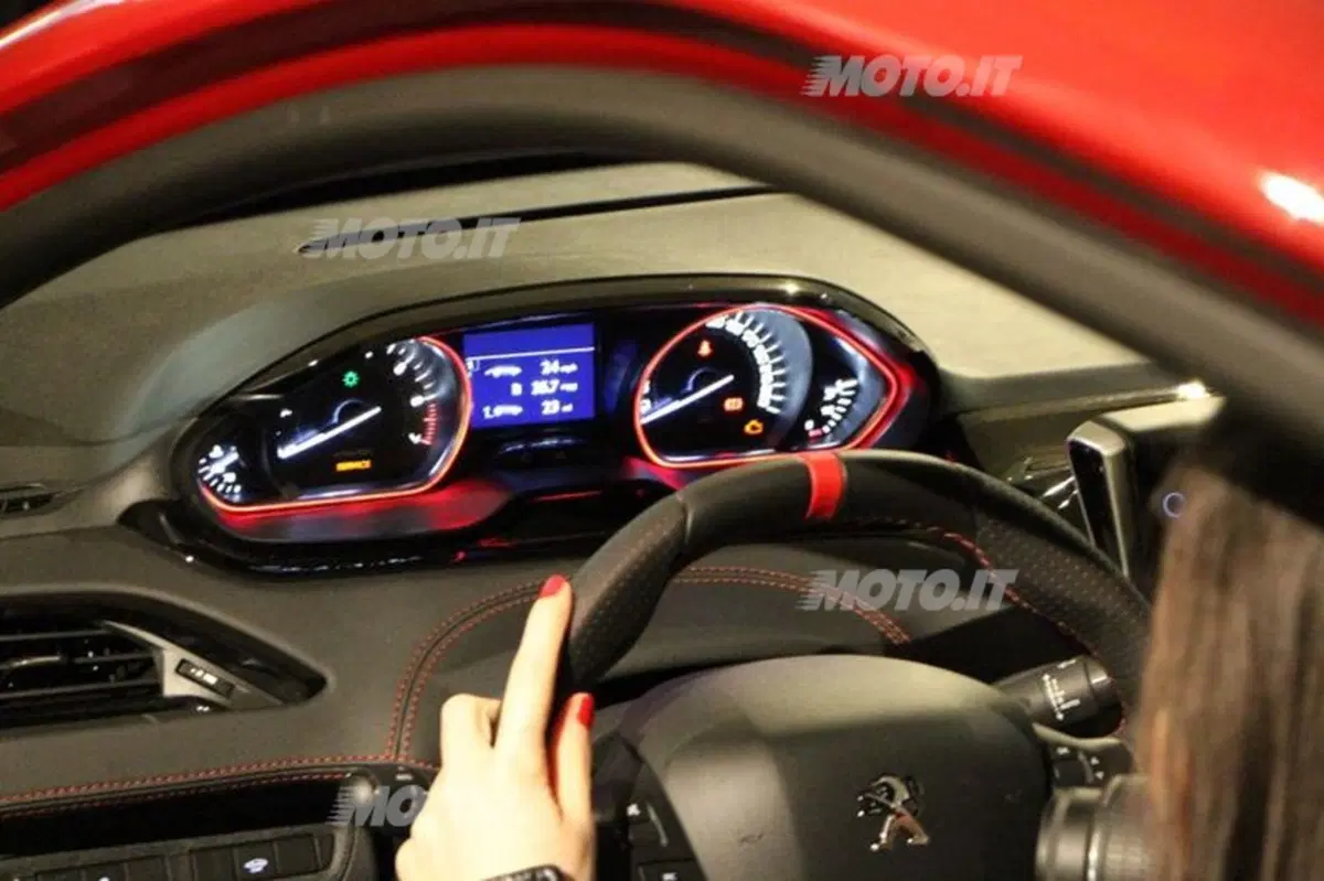 Paolo Andreucci: «Peugeot 208 GTi è veloce, stabile e molto bella da guidare» (2)