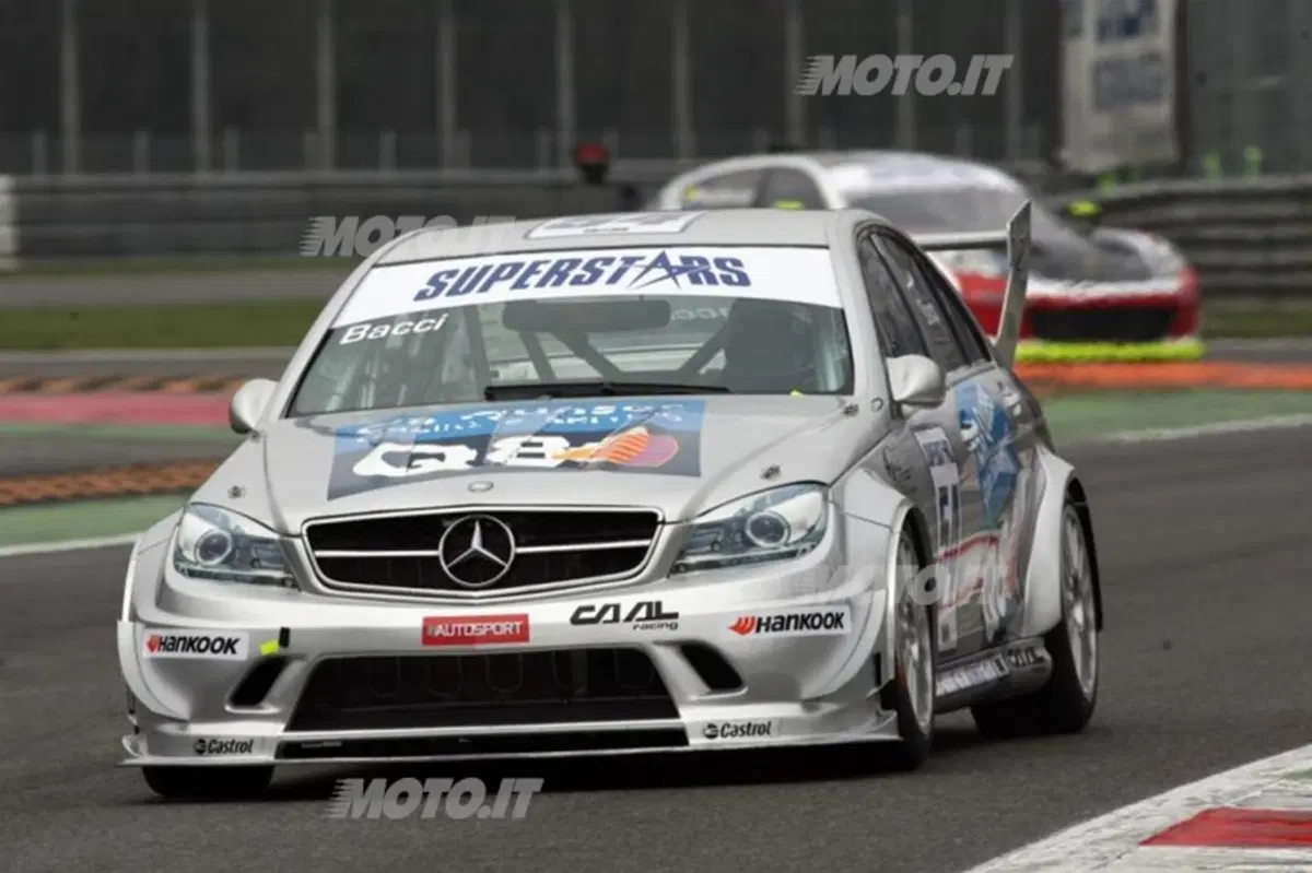 Superstars 2013: a Monza trionfano le Mercedes C 63 AMG di Liuzzi e Biagi (3)