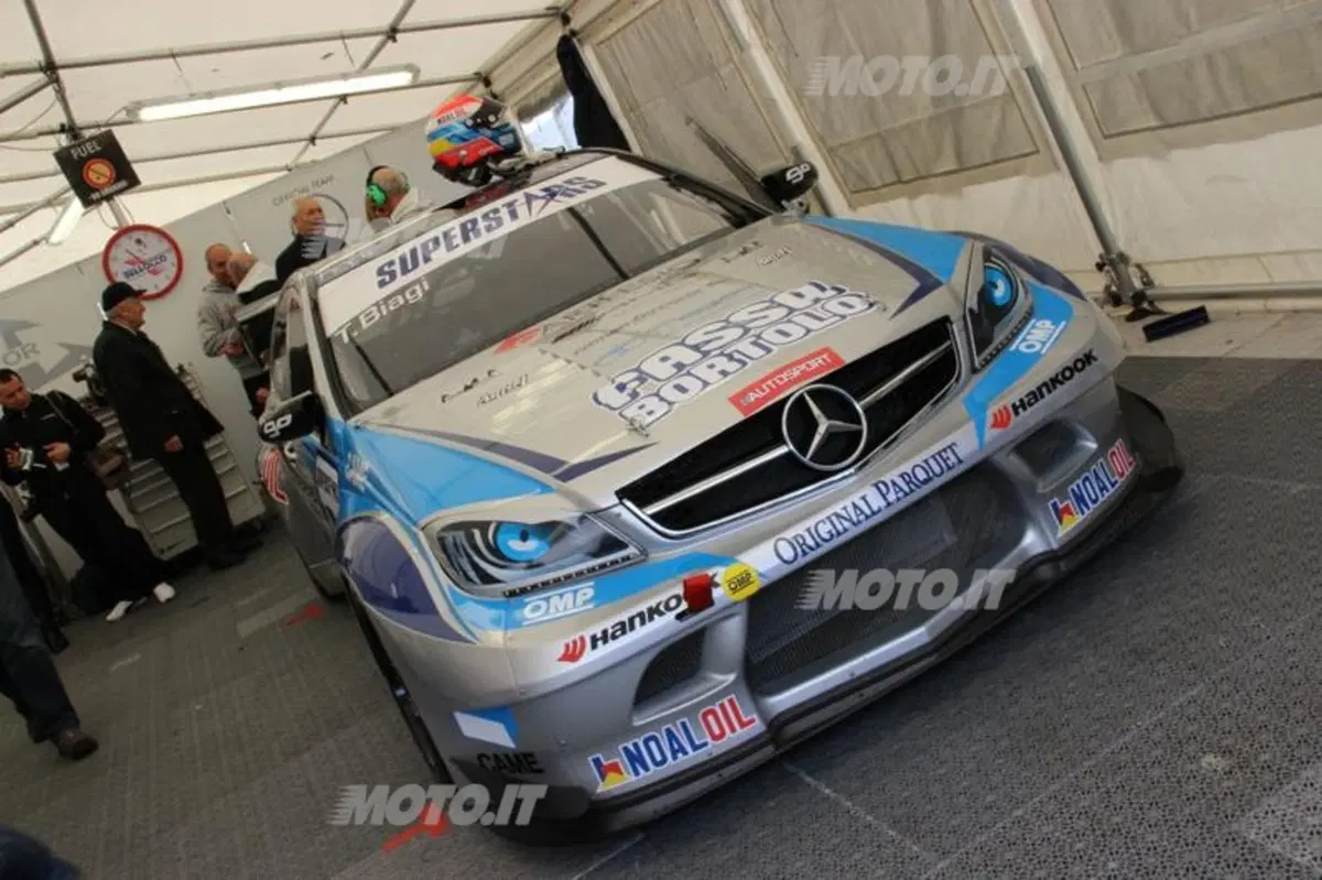 Superstars 2013: a Monza trionfano le Mercedes C 63 AMG di Liuzzi e Biagi (14)