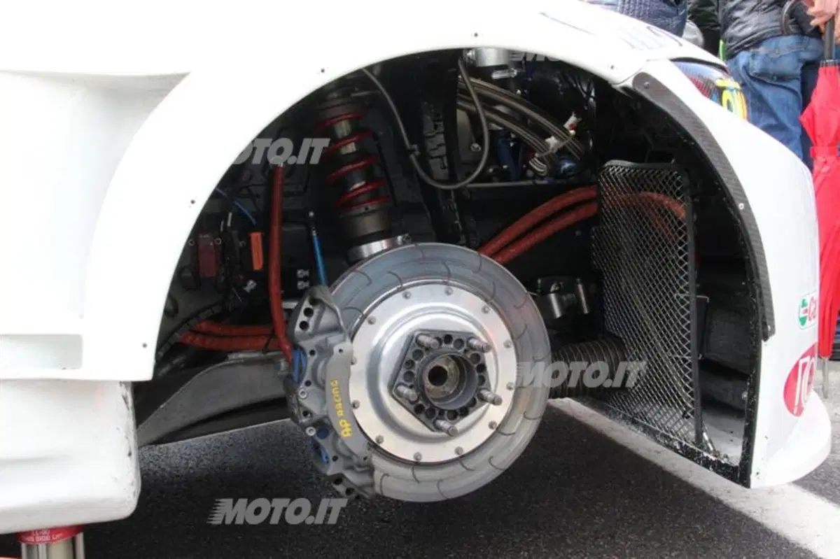 Superstars 2013: a Monza trionfano le Mercedes C 63 AMG di Liuzzi e Biagi (26)