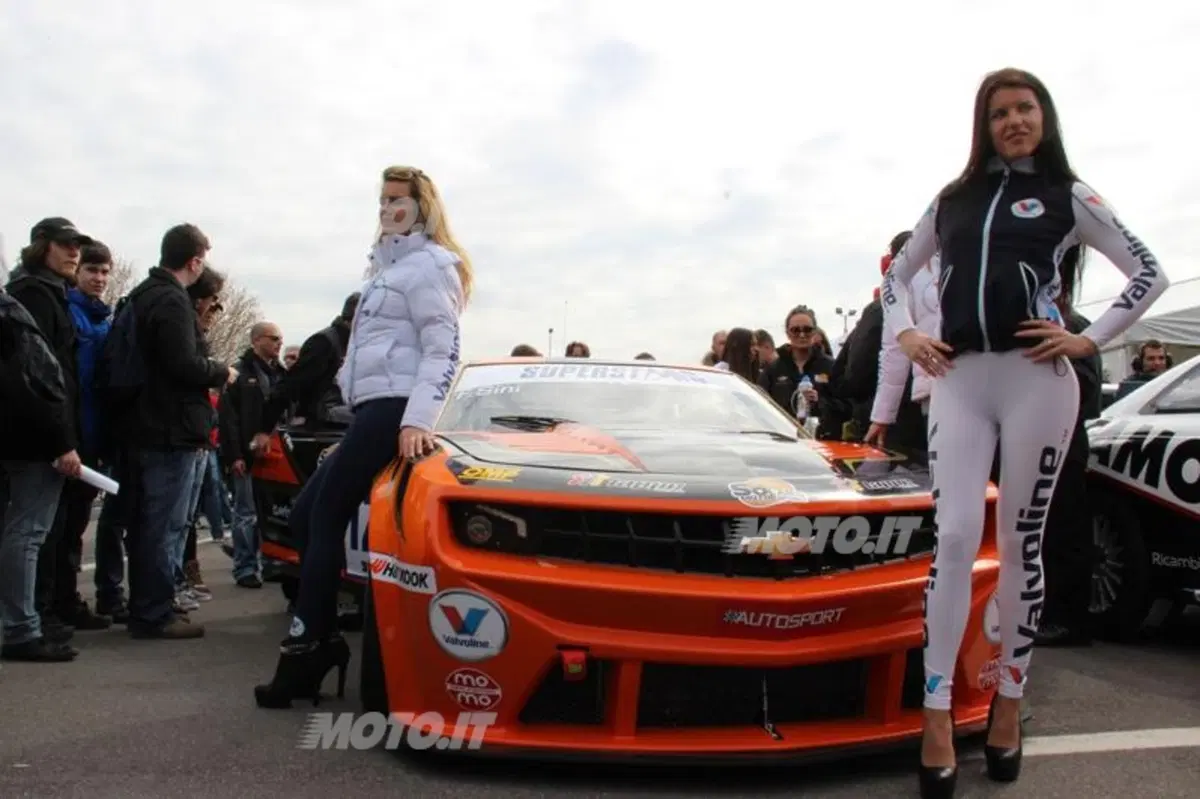 Superstars 2013: a Monza trionfano le Mercedes C 63 AMG di Liuzzi e Biagi (41)