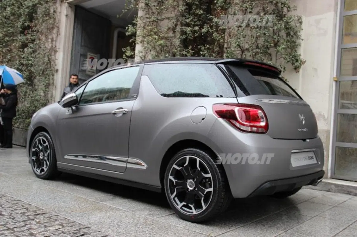 Citroen DS3 Cabrio L’Uomo Vogue: debutta alla Milano Design Week (2)