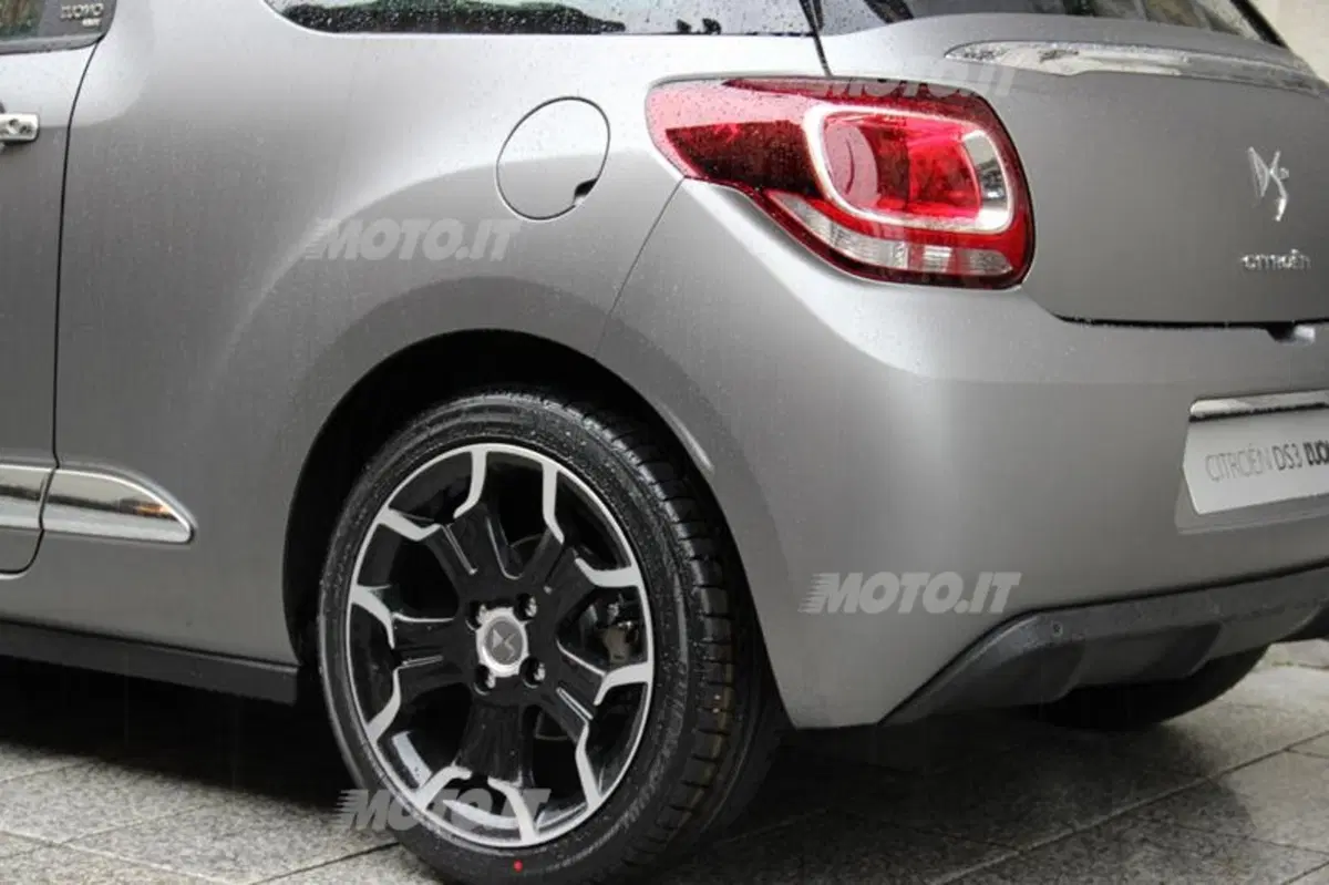 Citroen DS3 Cabrio L’Uomo Vogue: debutta alla Milano Design Week (16)