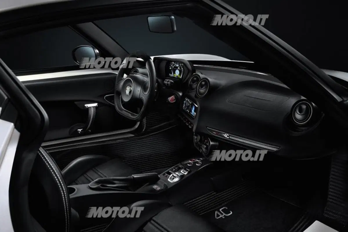 Alfa Romeo 4C: ecco il display TFT della sportiva del Biscione (12)