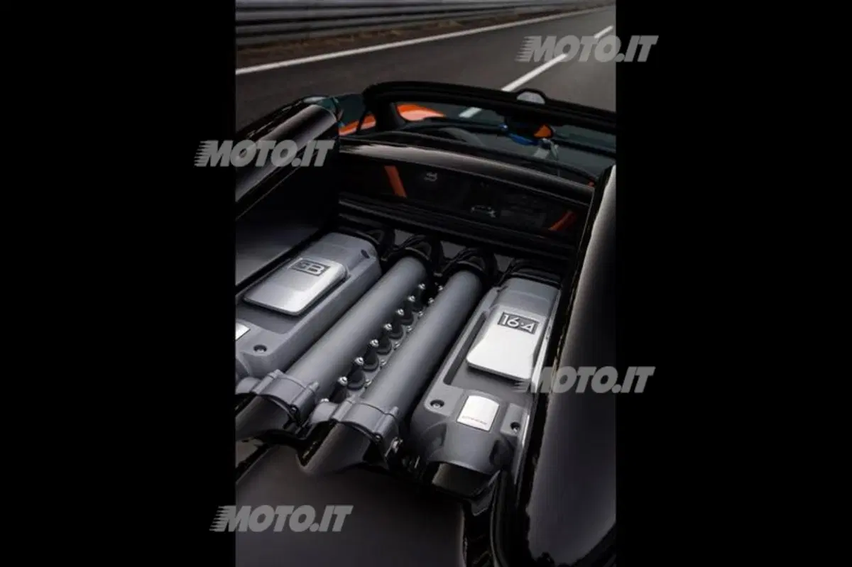 Bugatti Veyron 16.4 Grand Sport Vitesse WRC Edition: la cabrio più veloce del mondo (14)