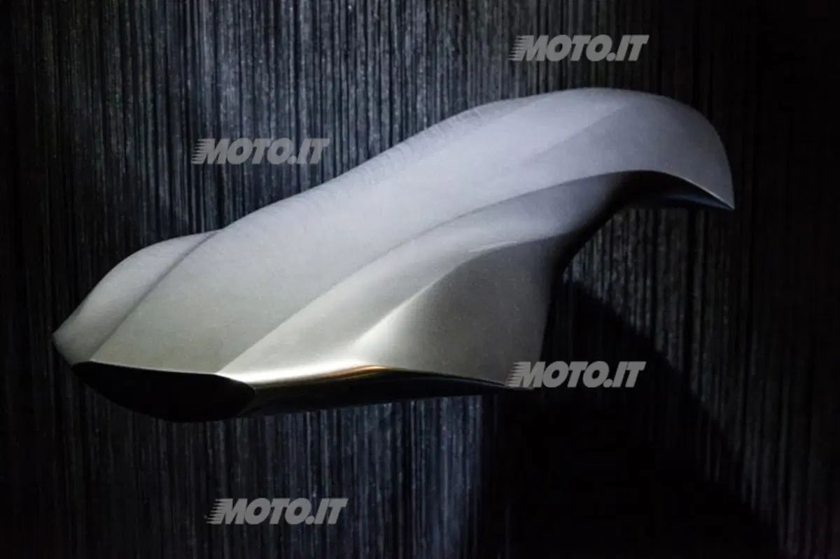 Mazda: presentata al Fuorisalone 2013 la sedia Kodo (4)