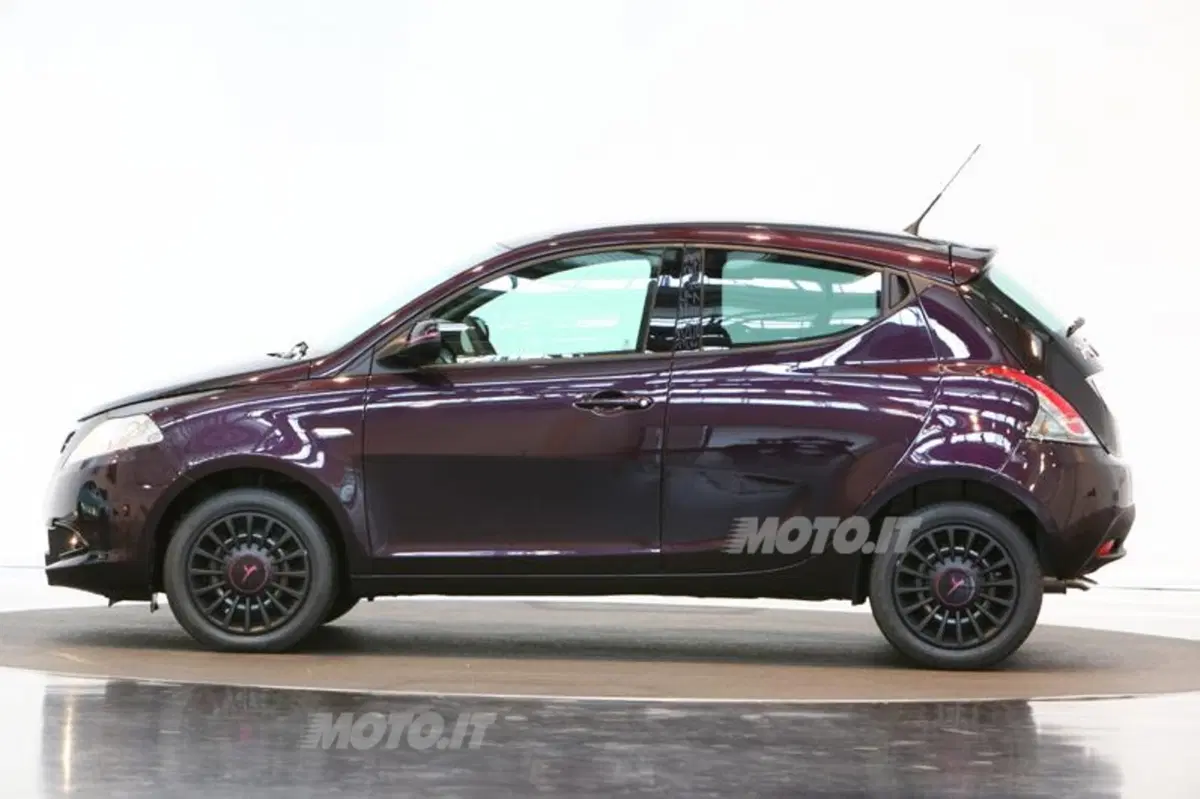 Lancia Ypsilon Elefantino: nel cuore della "Natural Chic" (6)