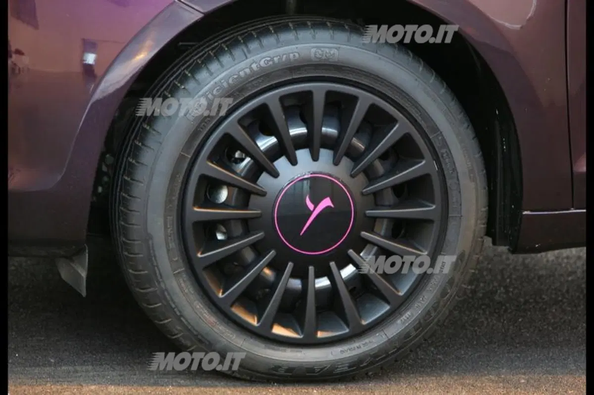 Lancia Ypsilon Elefantino: nel cuore della "Natural Chic" (13)