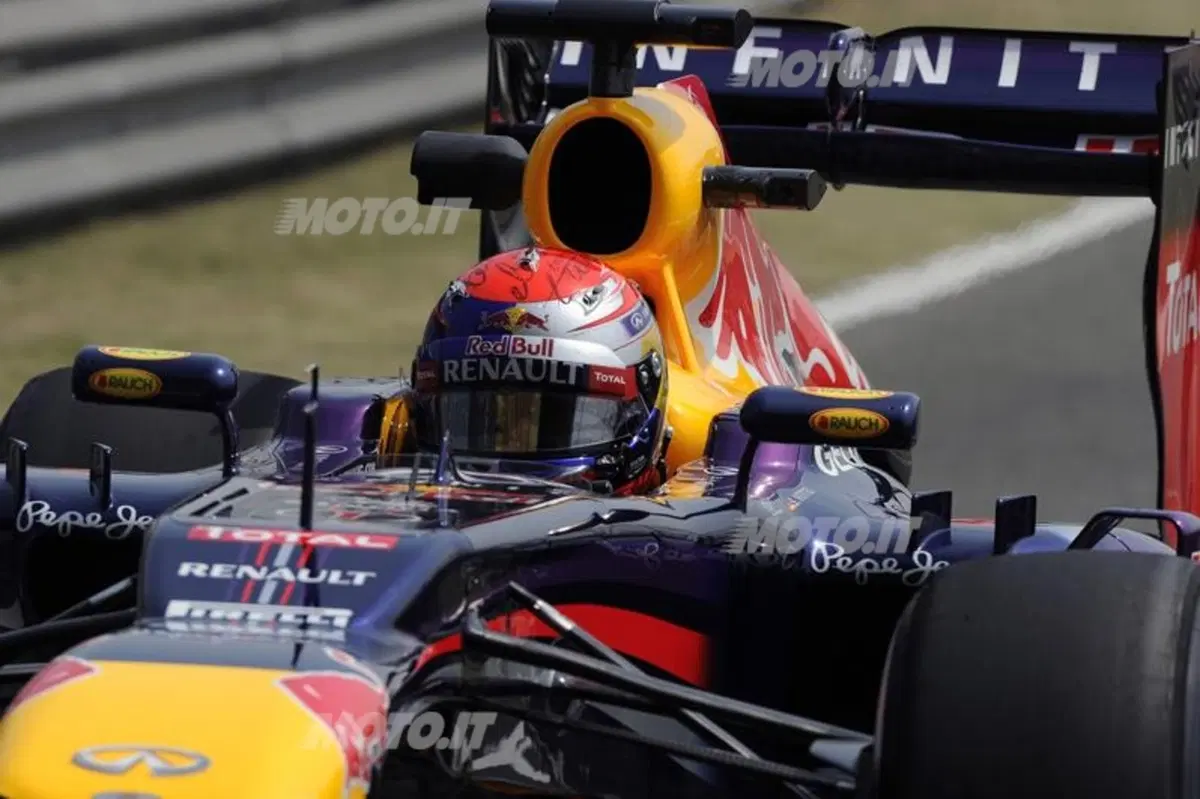 F1 GP Cina 2013: Hamilton conquista la pole position a Shanghai (3)