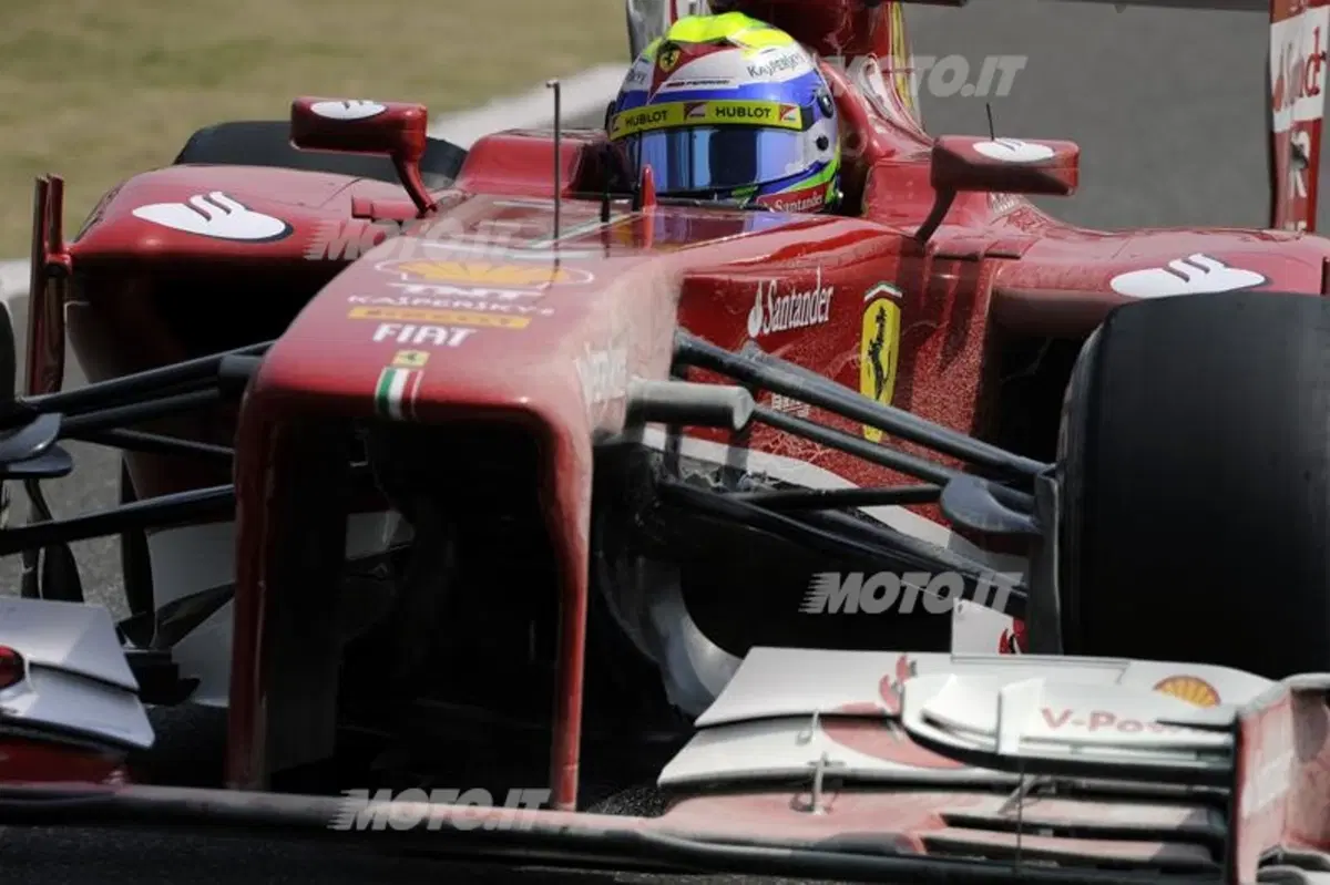 F1 GP Cina 2013: Hamilton conquista la pole position a Shanghai (4)