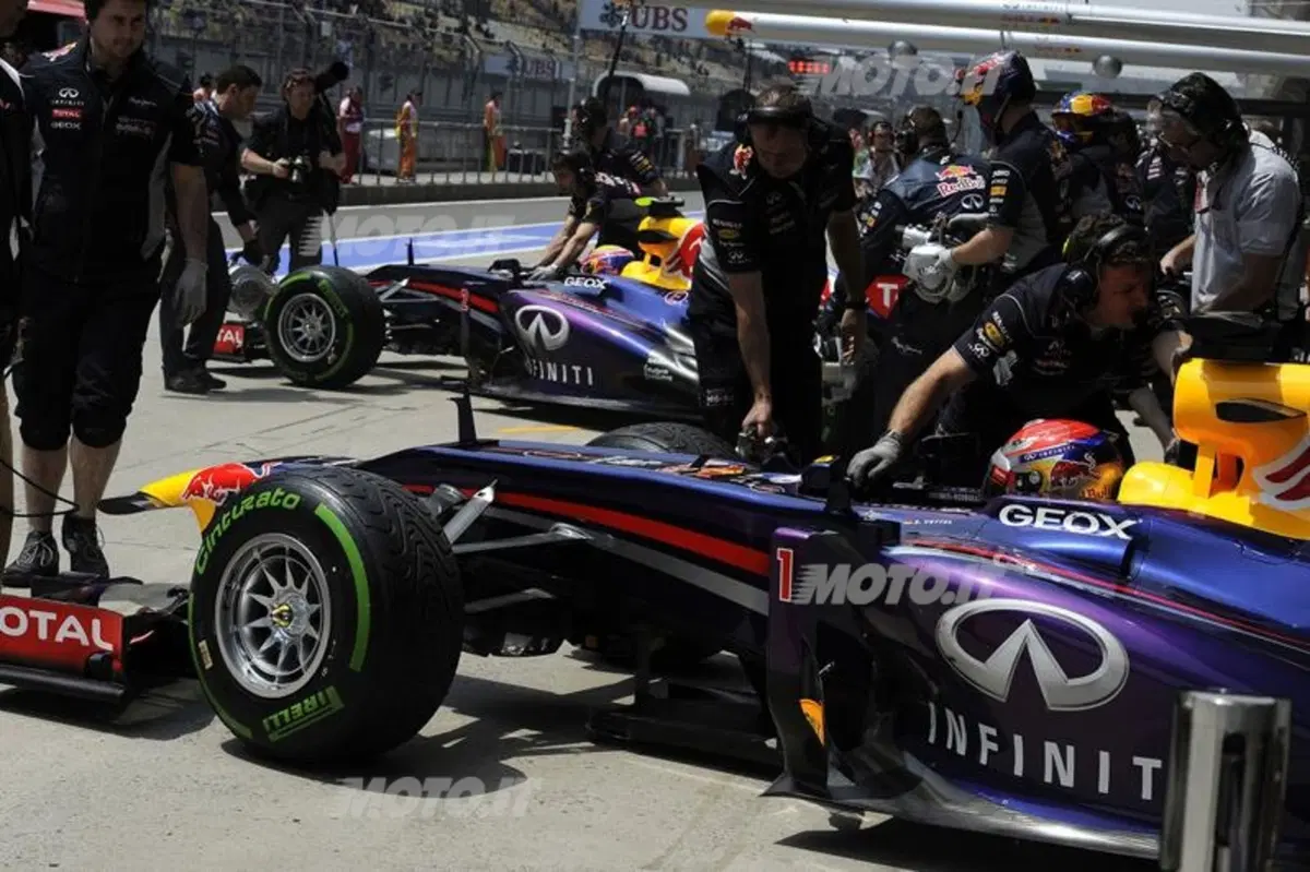 F1 GP Cina 2013: Hamilton conquista la pole position a Shanghai (8)