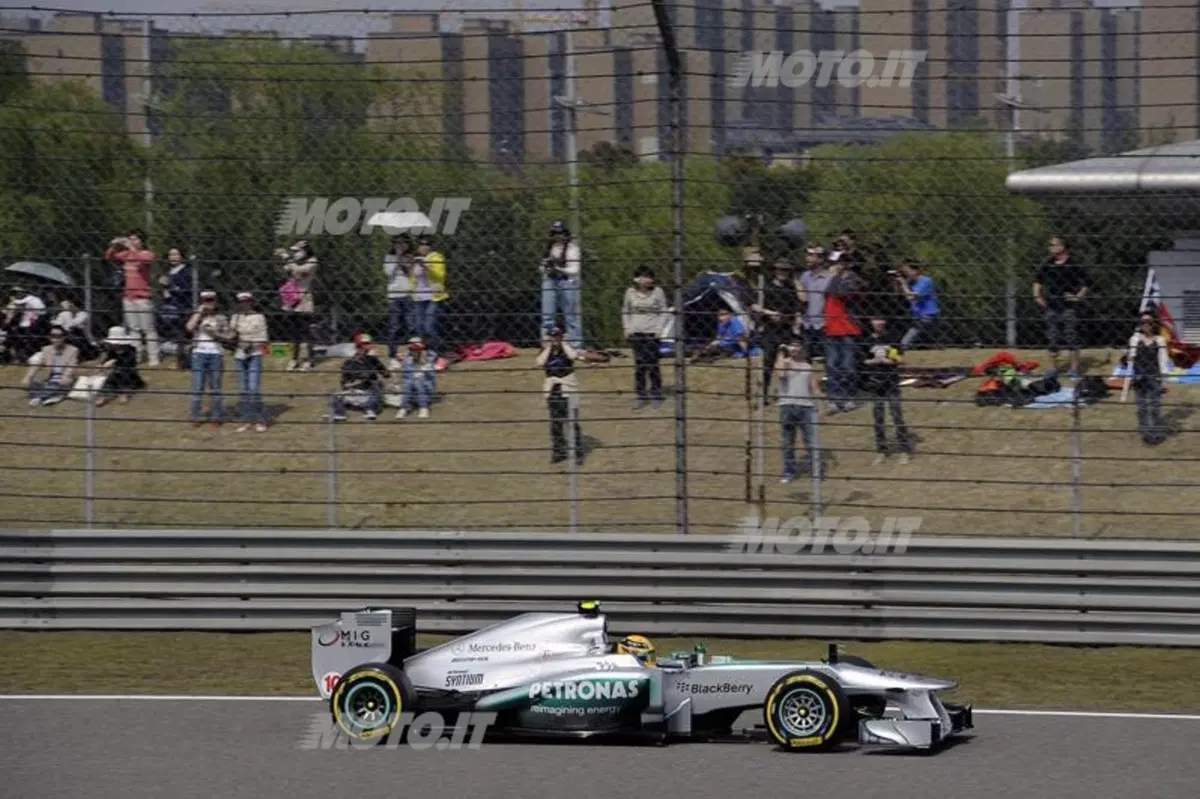 F1 GP Cina 2013: Hamilton conquista la pole position a Shanghai (13)