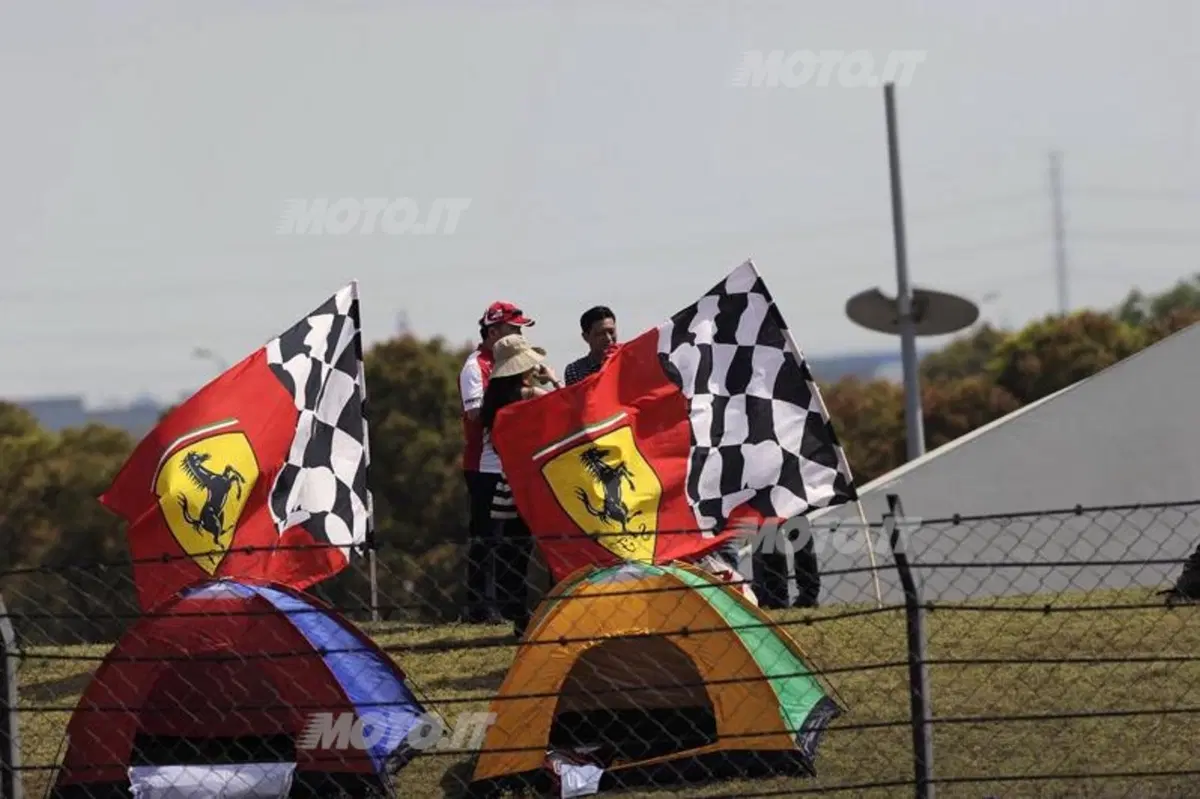 F1 GP Cina 2013: Hamilton conquista la pole position a Shanghai (17)