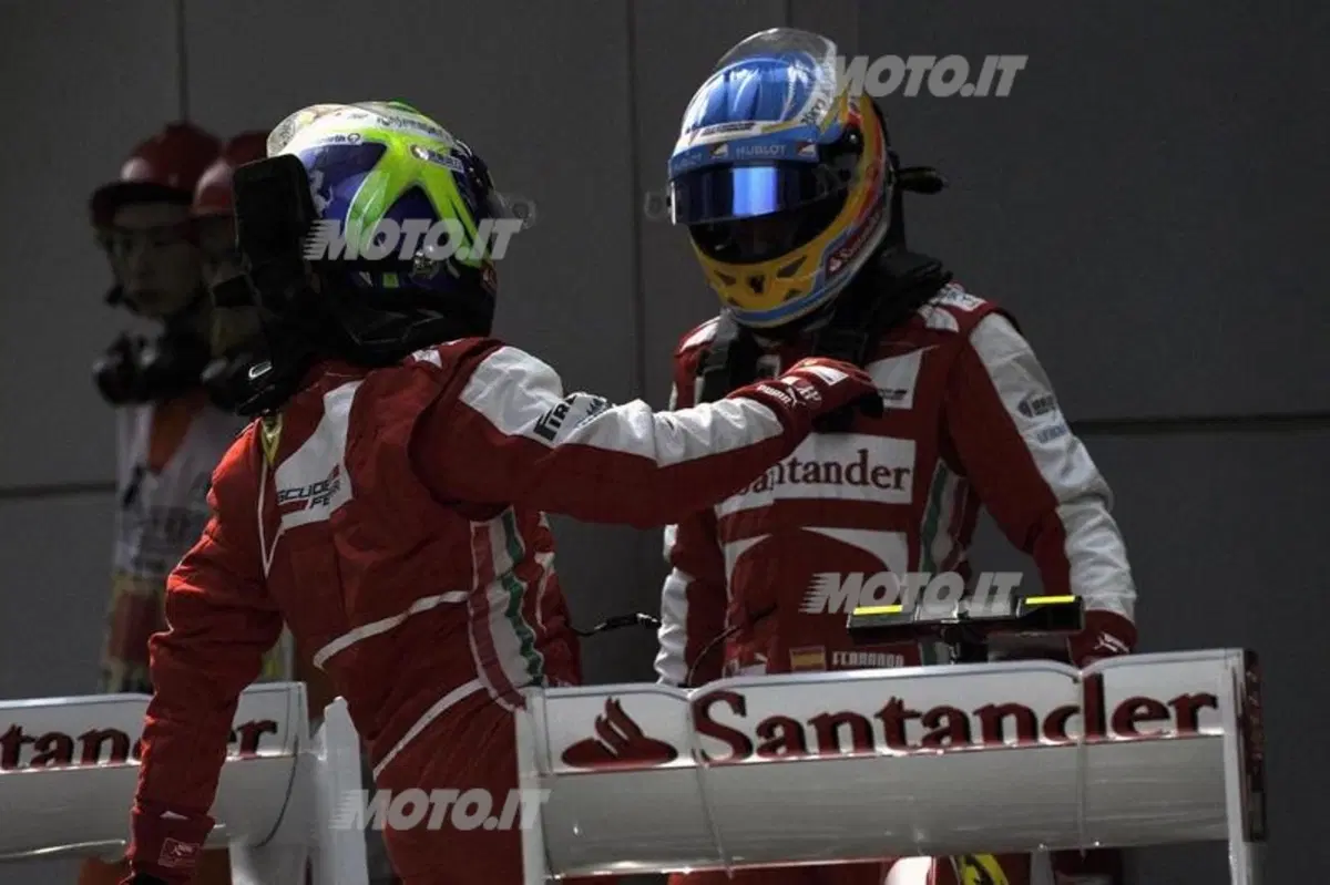 F1 GP Cina 2013: Hamilton conquista la pole position a Shanghai (23)