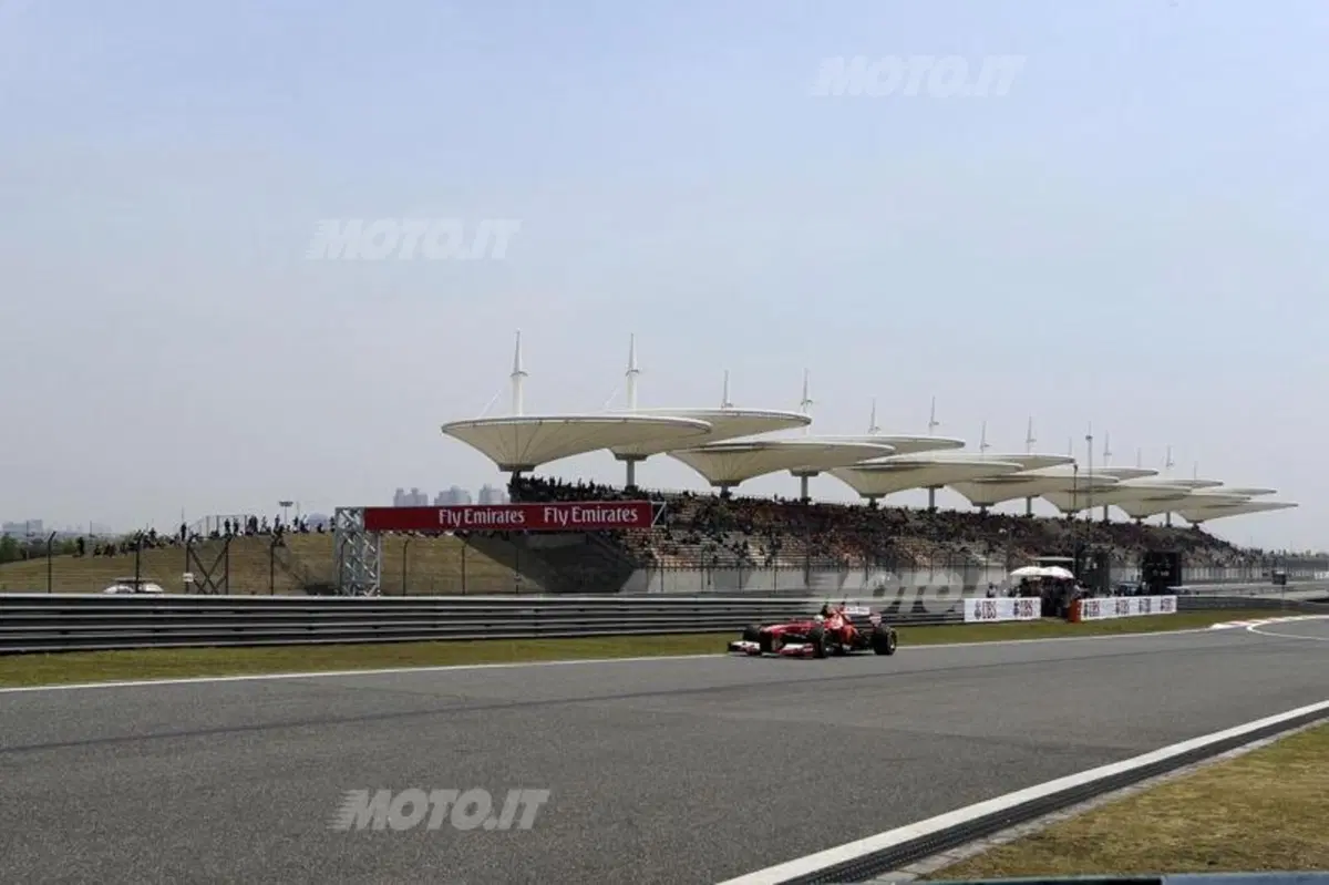 F1 GP Cina 2013: Hamilton conquista la pole position a Shanghai (28)