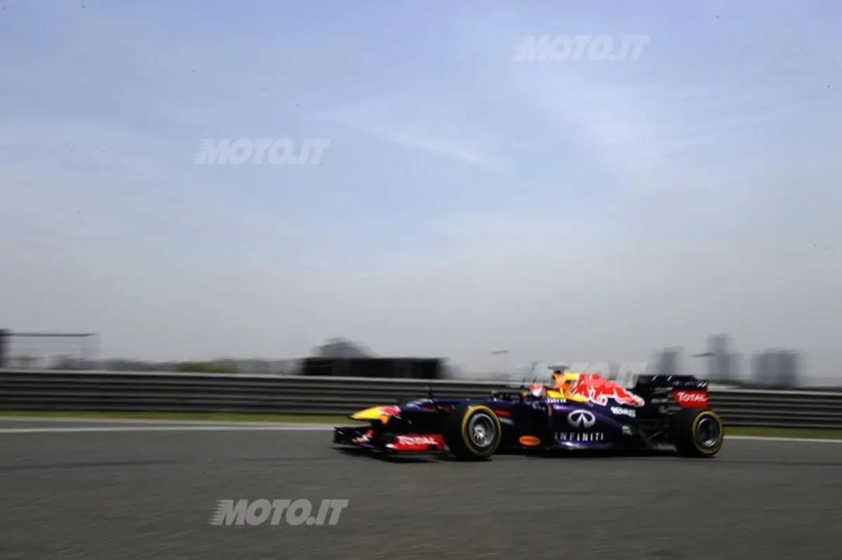 F1 GP Cina 2013: Hamilton conquista la pole position a Shanghai (30)
