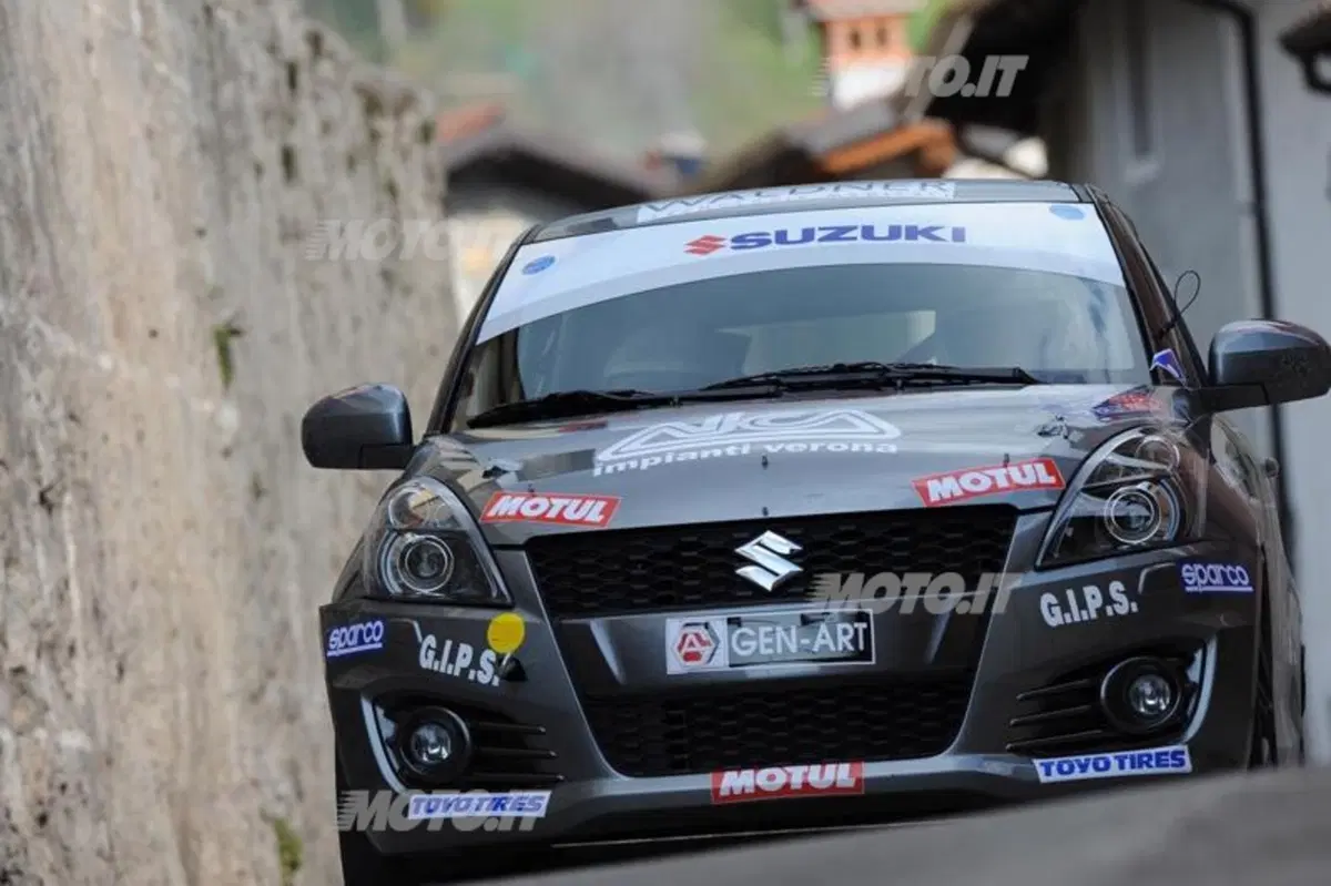 CIR 2013. 1000 Miglia, prima tappa. Perico davanti a Scandola. Basso out per incidente (5)