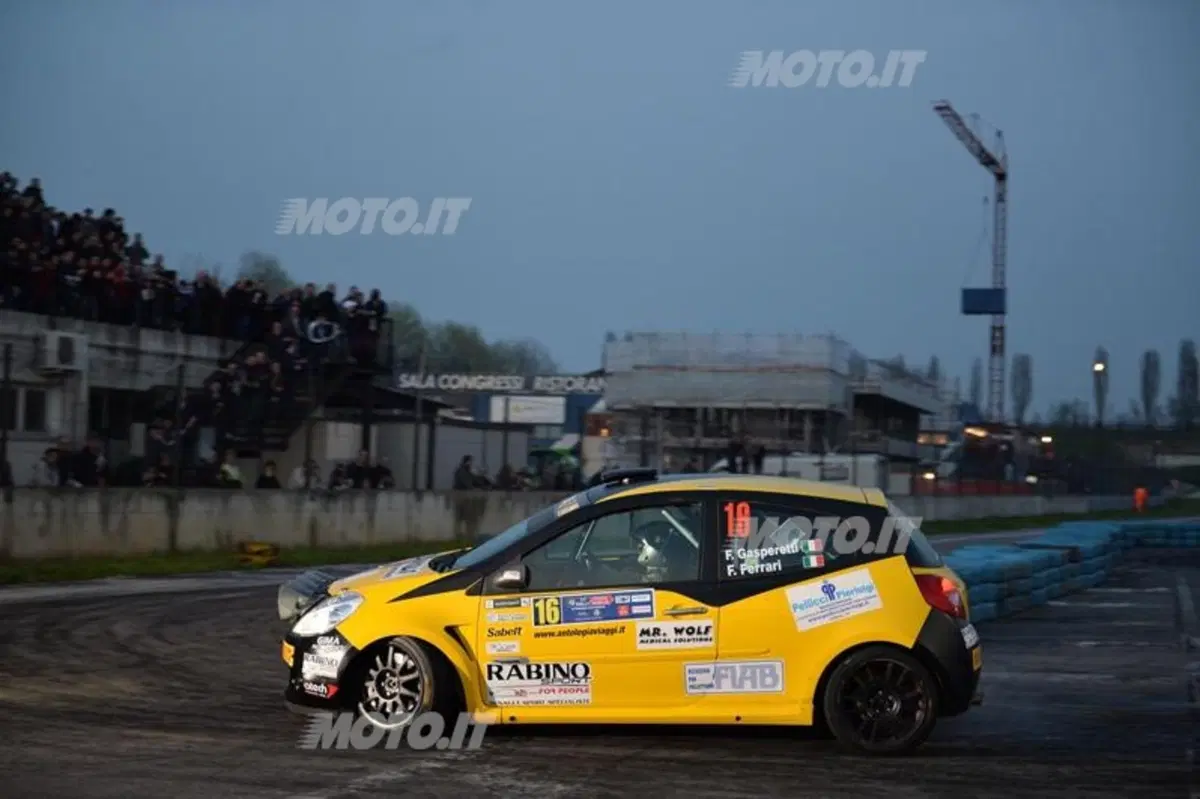 CIR 2013. 1000 Miglia, prima tappa. Perico davanti a Scandola. Basso out per incidente (14)