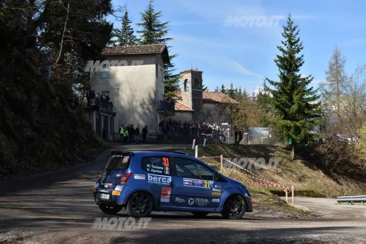 CIR 2013. 1000 Miglia, prima tappa. Perico davanti a Scandola. Basso out per incidente (15)