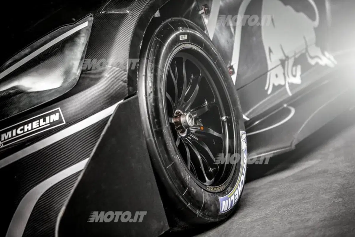 Peugeot 208 T16 Pikes Peak: ecco la vettura di Loeb! (4)