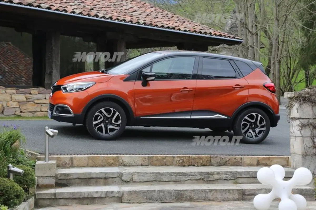 Renault Captur: i prezzi (13)