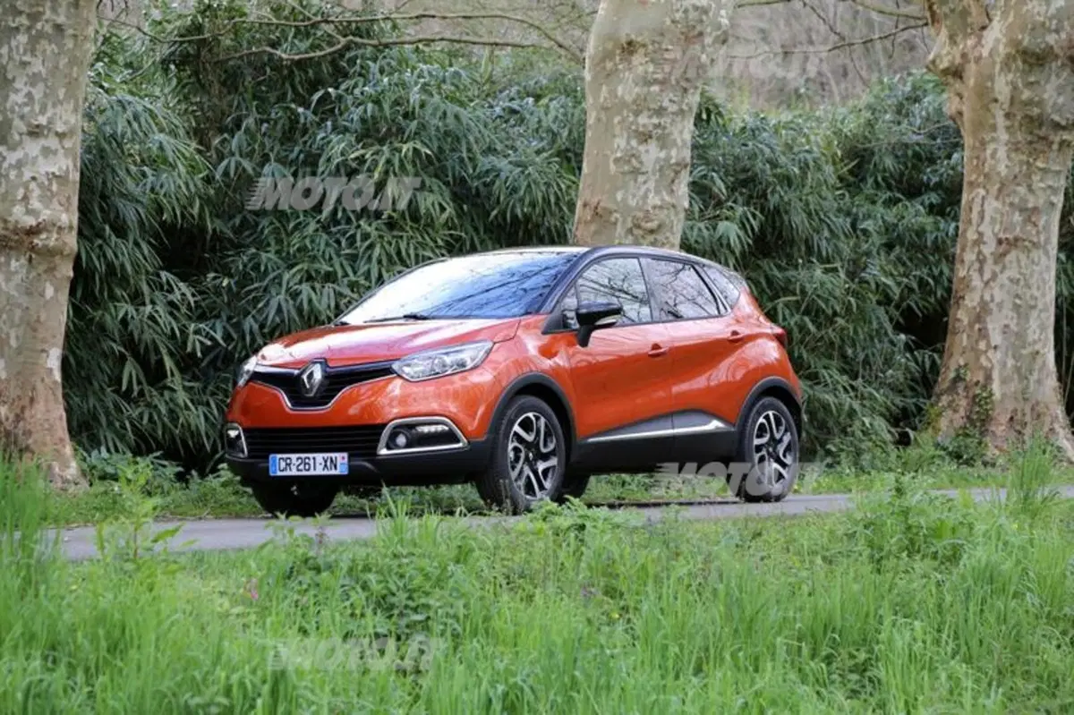 Renault Captur: i prezzi (15)