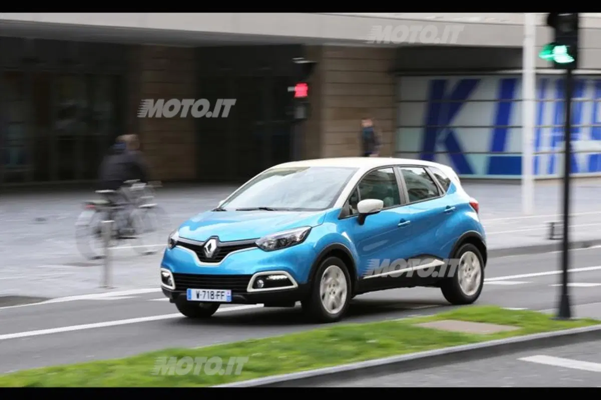 Renault Captur: i prezzi (17)