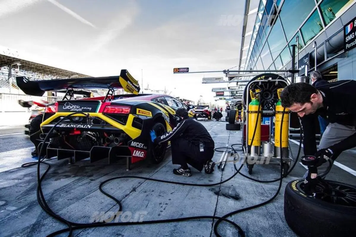 Winkelmann: «Lamborghini festeggia 50 anni con l’impegno sportivo più intenso di sempre» (10)