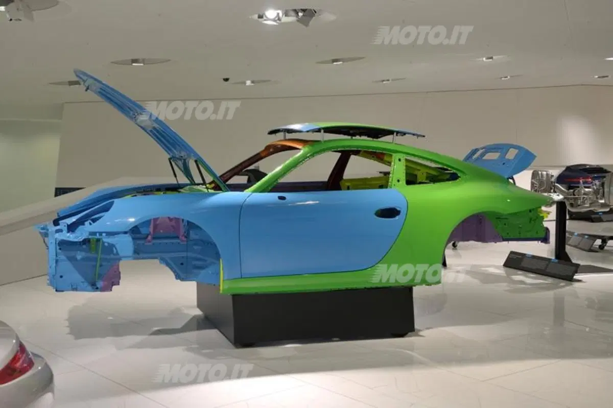 La Porsche 911 festeggia i 50 anni con l’Italian Tour (30)