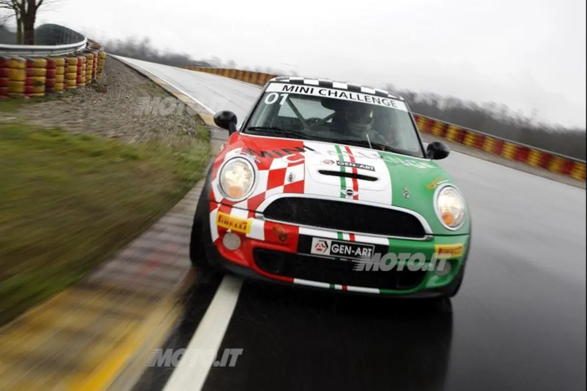Mini Challenge 2013: si torna in pista (8)