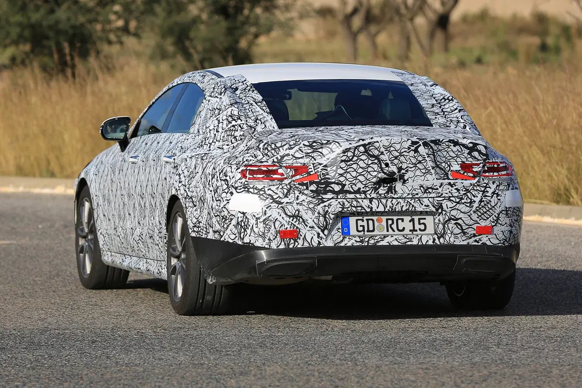 Nuova CLS: altri dettagli della futura berlina sportiva Mercedes (2)
