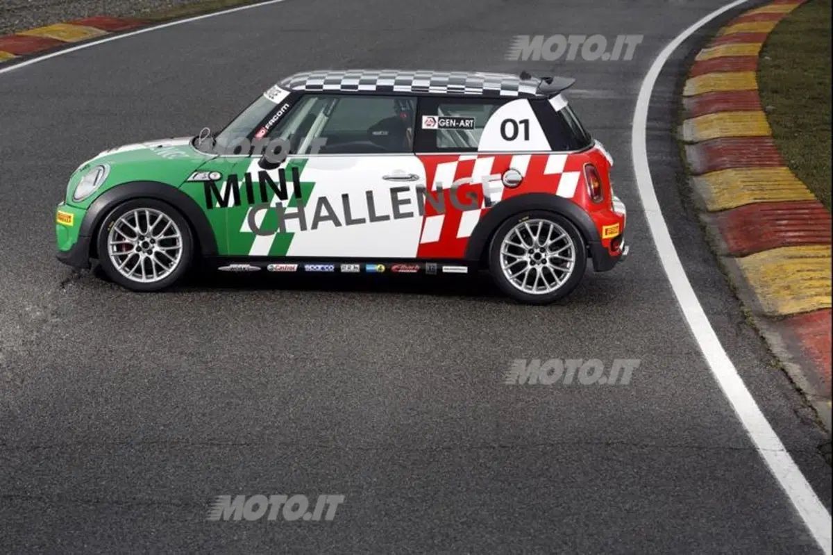 Mini Challenge 2013: si torna in pista (12)