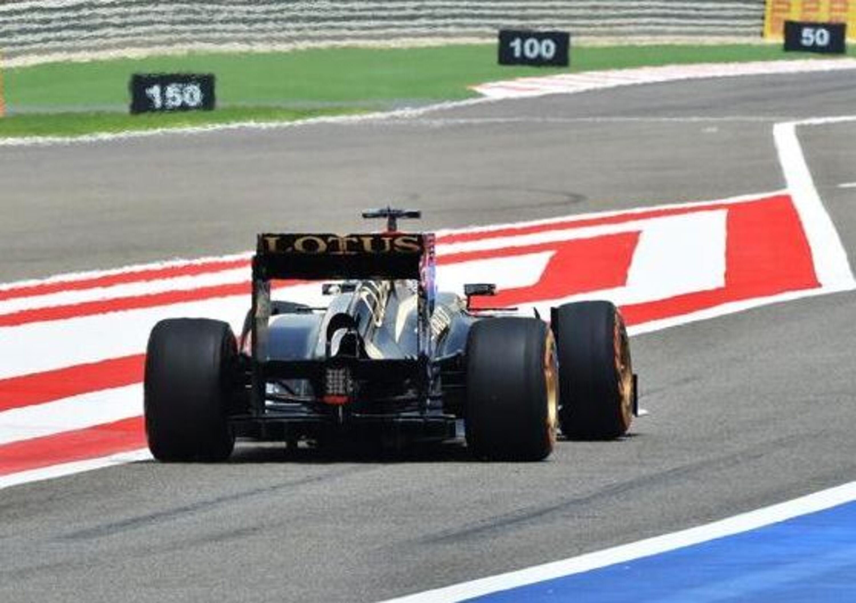 F1 GP Bahrain 2013: Raikkonen domina le libere del venerd&igrave;