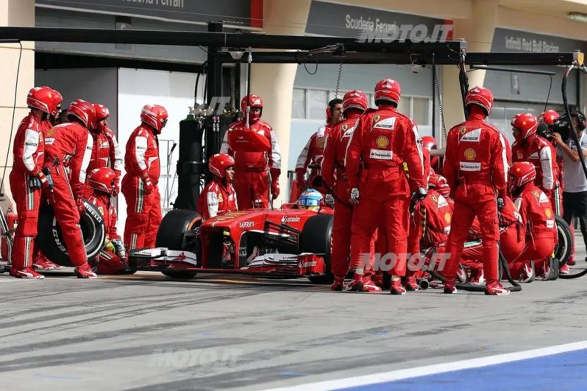 F1 GP Bahrain 2013: vince Vettel (18)