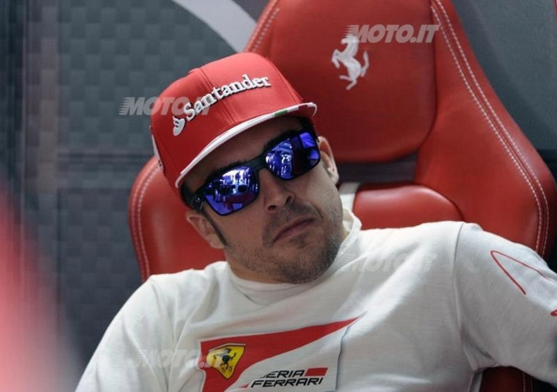 Alonso: &laquo;Concluder&ograve; la mia carriera in Ferrari, la migliore squadra del mondo&raquo;