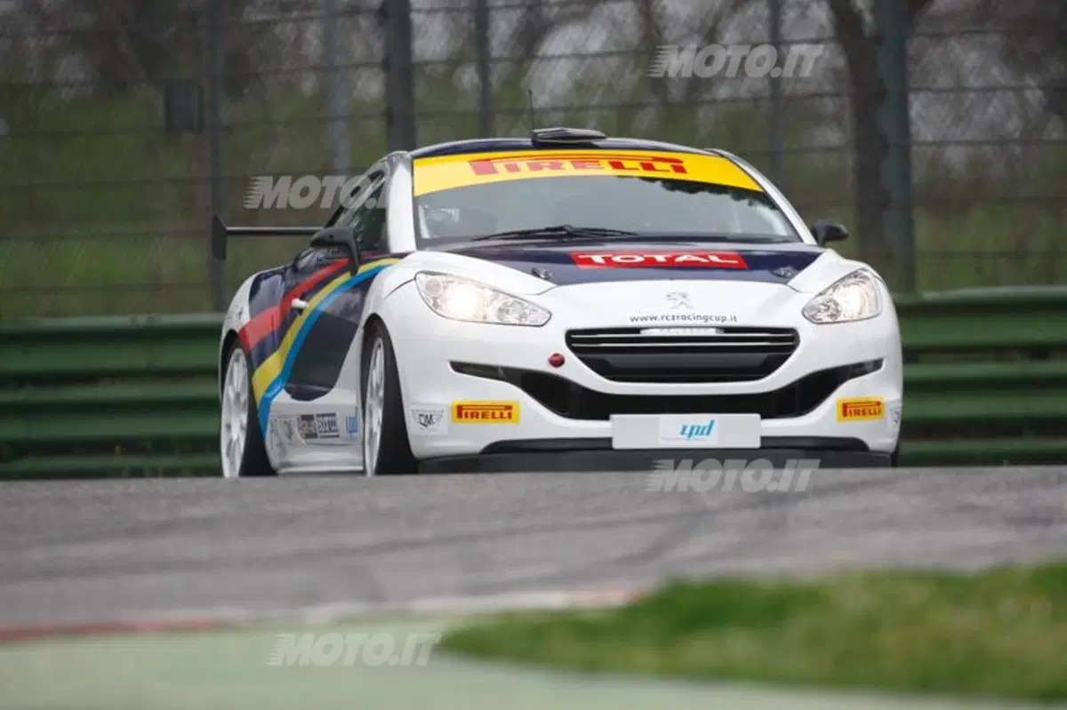 Carlo Leoni: «Peugeot RCZ Racing Cup è il prodotto giusto per tornare in pista» (5)