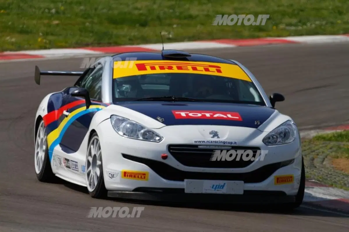 Carlo Leoni: «Peugeot RCZ Racing Cup è il prodotto giusto per tornare in pista» (9)