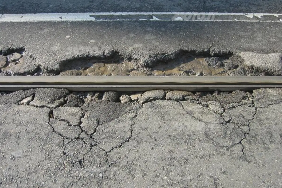 Buche in strada. Cosa fare se subisci un danno e come segnalarle (13)