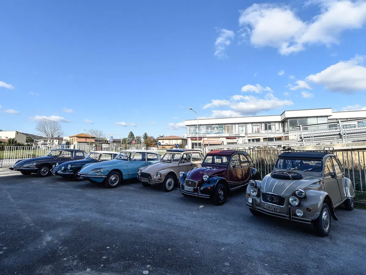 In Toscana la culla dei ricordi PSA con il Centro Documentazione Storica Citroen DS