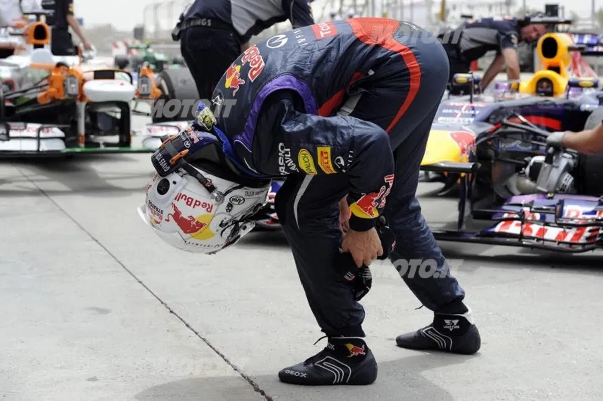 F1 GP Bahrain 2013: le foto più belle scattate a Sakhir (22)