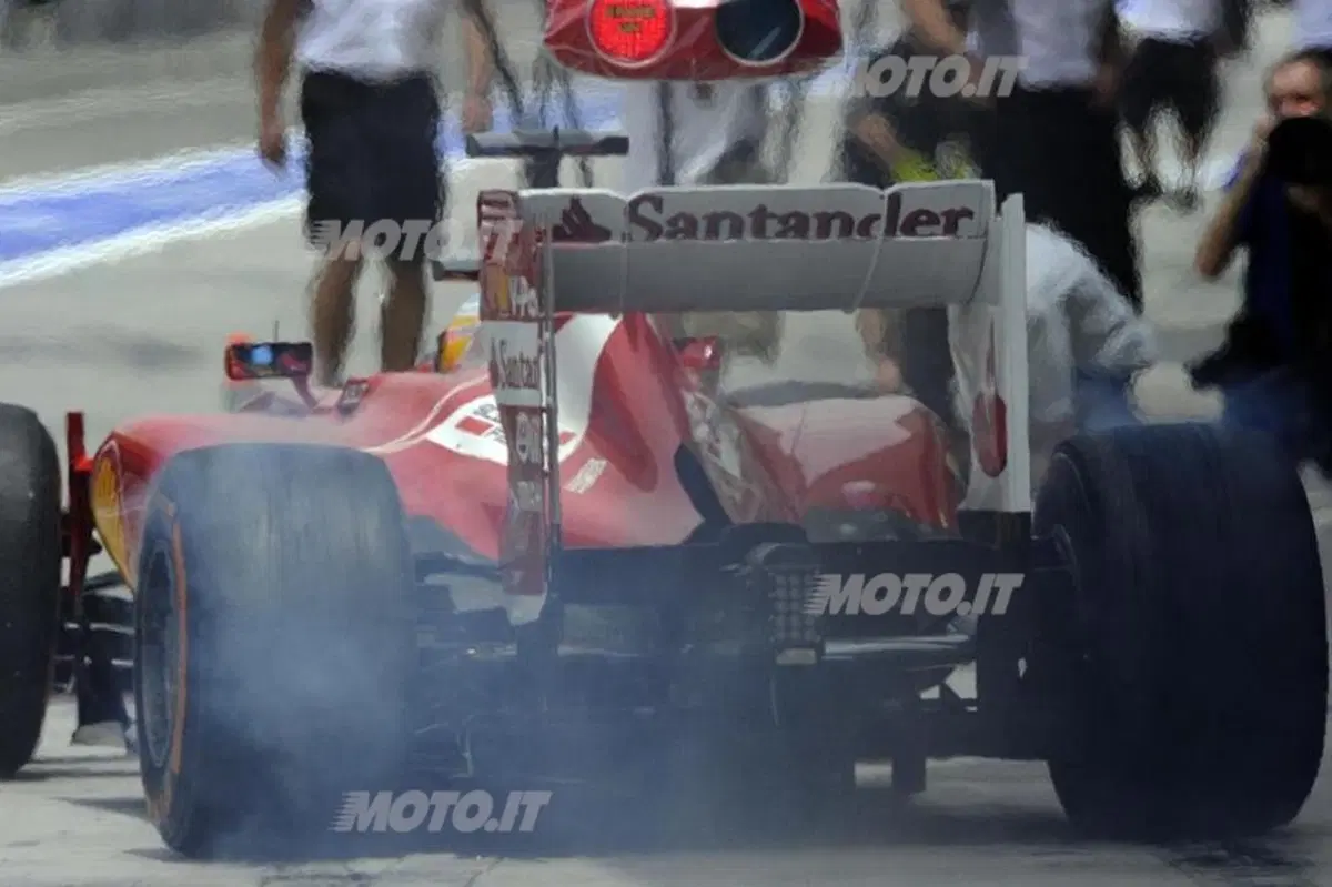 F1 GP Bahrain 2013: le foto più belle scattate a Sakhir (28)