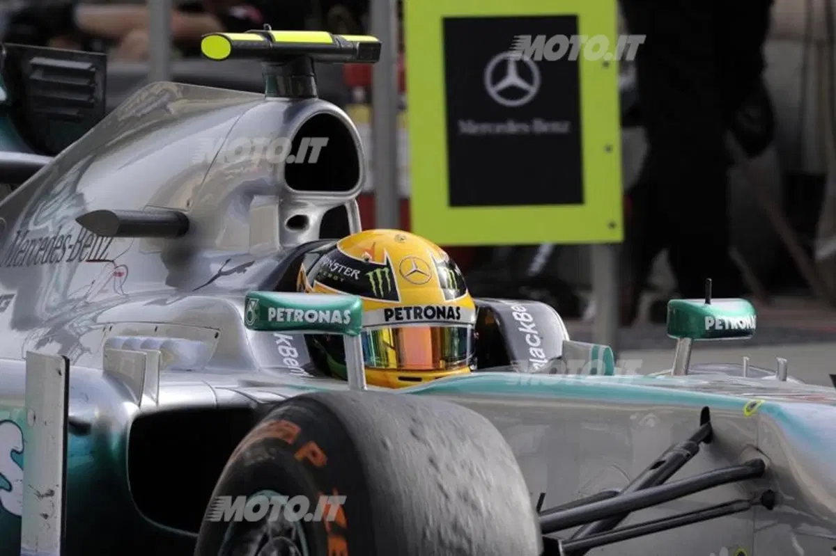 F1 GP Bahrain 2013: le foto più belle scattate a Sakhir (31)
