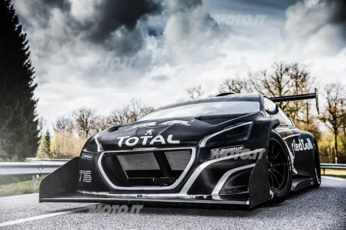 Peugeot 208 T16 Pikes Peak: 875 CV per 875 kg! (10)