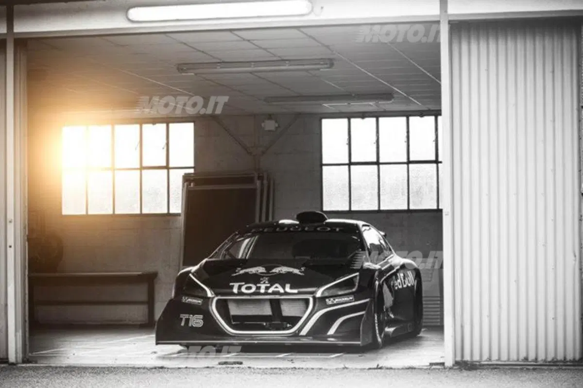Peugeot 208 T16 Pikes Peak: 875 CV per 875 kg! (16)