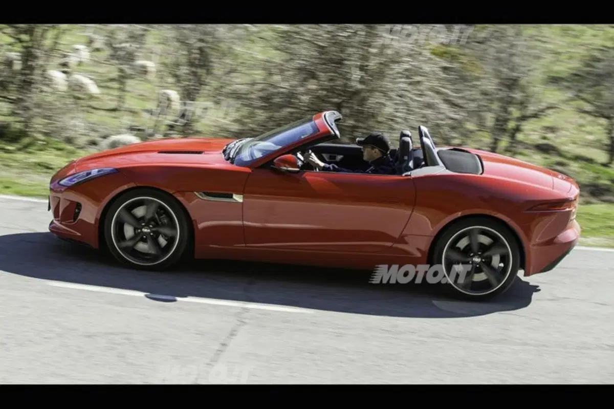 Jaguar F-Type (14)