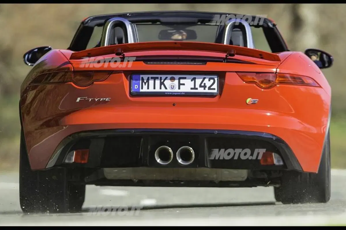 Jaguar F-Type (19)